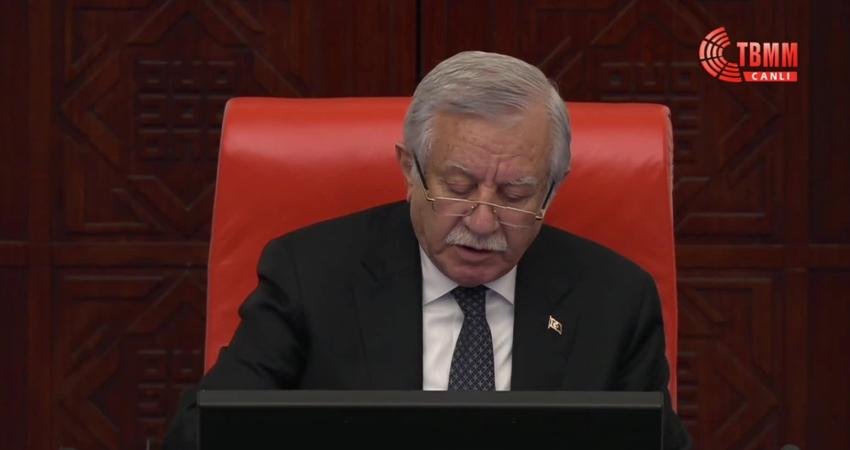 CHP’li Aşkın Genç: “Her saniye 120 bin lira faiz ödüyoruz, her saat 250 kişi işsiz kalıyor” CHP Kayseri Milletvekili Aşkın Genç, TBMM Genel Kurulu'nda yaptığı konuşmada,