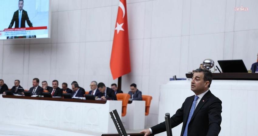 CHP Genel Başkan Yardımcısı Burhanettin Bulut, Cumhurbaşkanı Yardımcısı Cevdet Yılmaz’ın