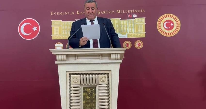 CHP’li Gürer’den, Tarım Orman ve Köyişleri Komisyonu’nda kabul edilen teklife tepki: “Teklifte doğayı ticarileştirme yer almaktadır” CHP Niğde Milletvekili Ömer Fethi Gürer, Toprak Koruma Ve Arazi Kullanımı