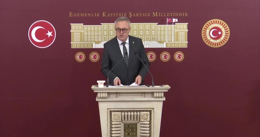 CHP Uşak Milletvekili Ali Karaoba, Uşak Eğitim ve Araştırma Hastanesi’nde yapılan incelemelerde