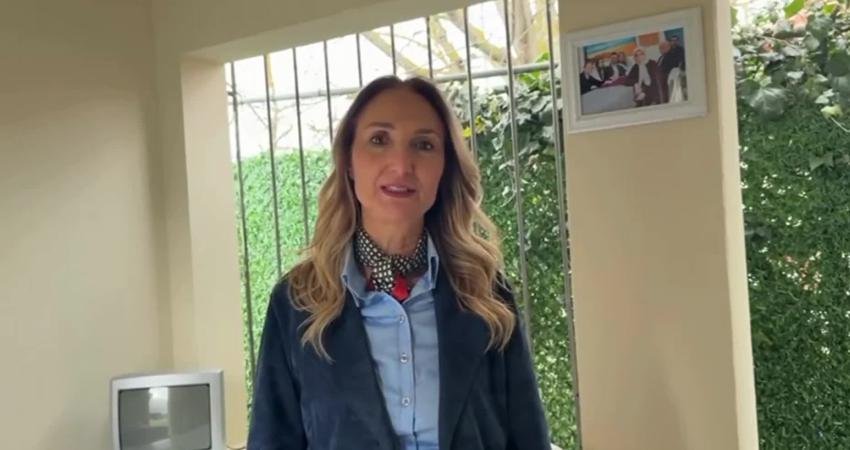 CHP’li Nazlıaka: Hiç değilse bayramdan önce tutsak etmeye çalıştığınız arkadaşlarımızı serbest bırakın CHP'nin Aile ve Sosyal Hizmetler Politika Kurulu Başkanı Aylin Nazlıaka,