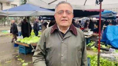 CHP Genel Başkan Yardımcısı Sezgin Tanrıkulu, Diyarbakır’daki bir pazarda yaptığı