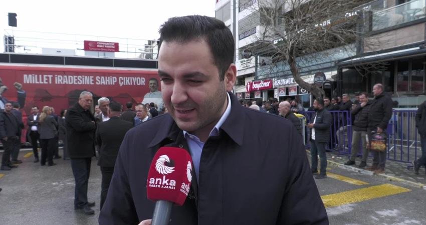 CHP’nin Kuşadası mitingi… Cem Aydın: “Seçimde en büyük cevabı gençler verecek” CHP Gençlik Kolları Başkanı Cem Aydın, “Gençler de bu süreçte