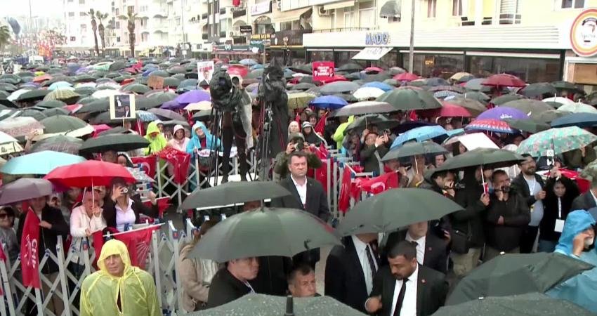 CHP Genel Başkanı Özgür Özel, partisinin 101’incisi Kuşadası’nda düzenlenen “Millet