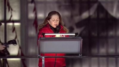 DİSK Genel Başkanı Arzu Çerkezoğlu, "Seçilmiş belediye başkanlarımızı, milletvekillerini, siyasetçileri