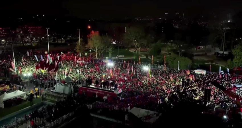 CHP Genel Başkanı Özgür Özel, partisinin Cumhurbaşkanı adayı Ekrem İmamoğlu'nun