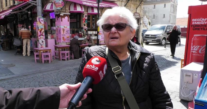 CHP’nin “Millet İradesine Sahip Çıkıyor” mitingi yarın Çanakkale’de… Yurttaşlar: “Hükümet değişecek. Dirayetli bir hükümet gelecek” CHP’nin yarın “Millet İradesine Sahip Çıkıyor” mitinginin 100’üncüsünün gerçekleştirileceği Çanakkale’de