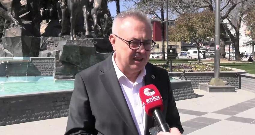 CHP Uşak Milletvekili Ali Karaoba, AK Parti Grup Başkanvekili Özlem