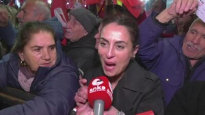 CHP’nin İstanbul Eyüpsultan-Kağıthane'de düzenlendiği  "Millet İradesine Sahip Çıkıyor" mitingine katılan bir