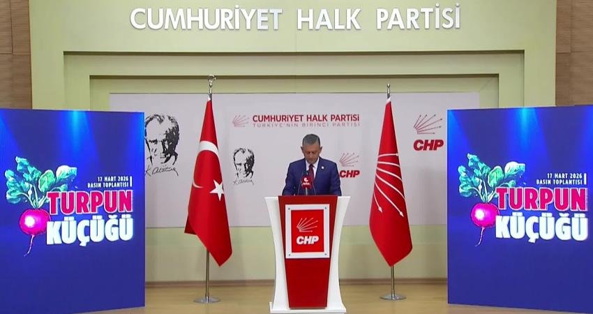 CHP Genel Başkanı Özgür Özel, 19 Mart 2025'te İstanbul Büyükşehir