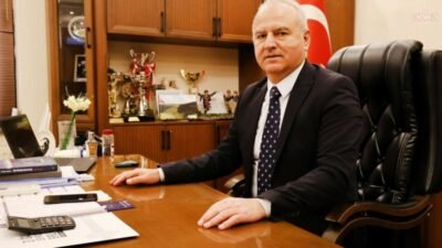 Çine Belediye Başkanı Mehmet Kıvrak, "Tüm hemşehrilerimin Ramazan Bayramı'nı tebrik