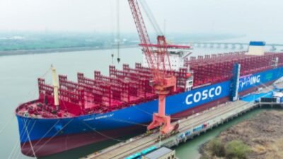 Çin’in en büyük nakliye şirketi Cosco, gemi trafiğinin büyük ölçüde durduğu