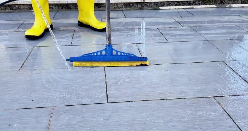 Çukurova Belediyesi’nden bayram temizliği: Camiler ibadete hazır hale getirildi Çukurova Belediyesi, Ramazan Bayramı öncesinde ilçe genelindeki camilerde kapsamlı temizlik