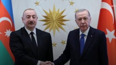Cumhurbaşkanı Recep Tayyip Erdoğan, Azerbaycan Cumhurbaşkanı İlham Aliyev ile bir