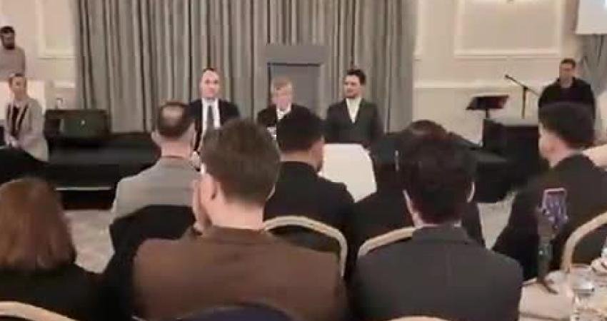 Gelecek Partisi Genel Başkanı Ahmet Davutoğlu, Bursa’da gençlerle bir araya