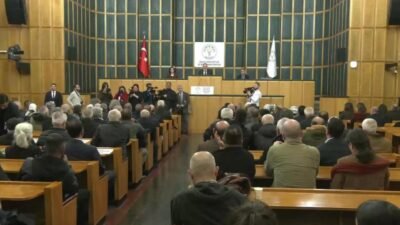 Tülay Hatimoğulları: “İran savaşını barış sürecinin el freni yapmak politik basiretsizlik olur” DEM Parti Eş Genel Başkanı Tülay Hatimoğulları, "Türkiye halklarının ihtiyacı