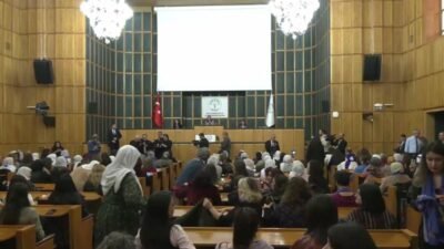 DEM Parti Eş Genel Başkanı Tülay Hatimoğulları, toplumda süreçle ilgili