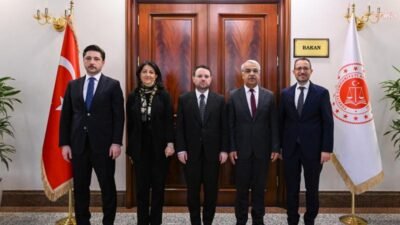DEM Parti İmralı Heyeti, Adalet Bakanı Akın Gürlek ile bir