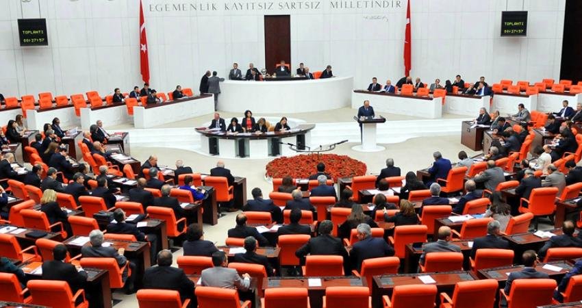 DEM Partili Doğan’dan 1994 yılında DEP milletvekillerinin tutuklanmasıyla ilgili araştırma önergesi DEM Parti Sözcüsü ve Şırnak Milletvekili Ayşegül Doğan, 2 Mart