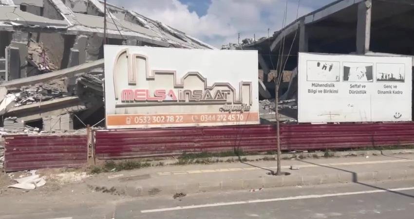 Depremde 42 kişiye mezar olan Bad-ı Saba Konutları’nda yeni bilirkişi raporu: 15 katlık imar kararına onay verenler de asli kusurlu Kahramanmaraş'ta 6 Şubat depremlerinde 42 kişinin hayatını kaybettiği Bad-ı Saba