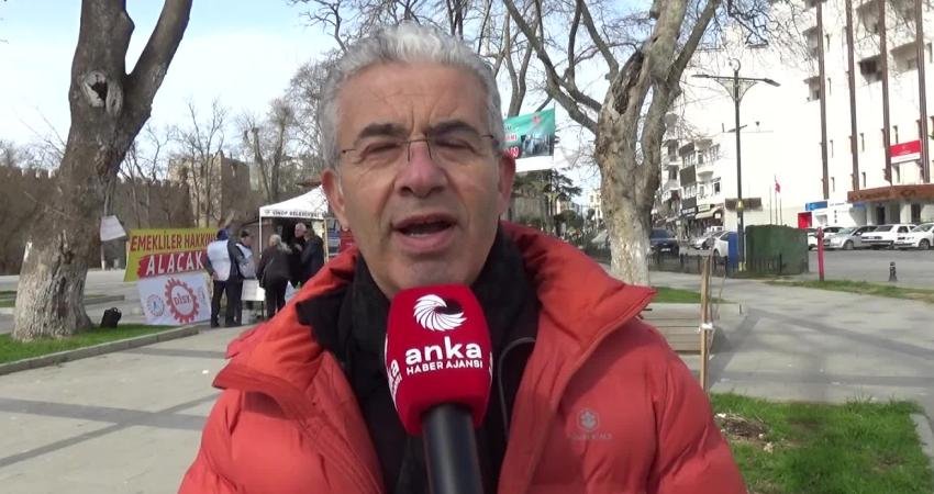 Devrimci Emekliler Sendikası Sinop Şube Başkanı Demir’den “bayram ikramiyesi” tepkisi: Bunu kabul etmemiz mümkün değil DİSK’e bağlı Devrimci Emekliler Sendikası Sinop Şube Başkanı Kadir Demir,