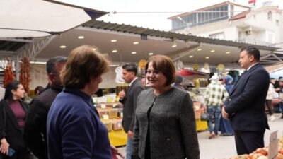 Didim Belediye Başkanı Hatice Gençay, Çarşamba Pazarı’nı ziyaret ederek pazar