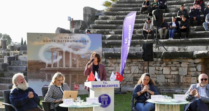 Didim Belediyesi, Miletos’ta “Matematik ve Umut” buluşmasına ev sahipliği yaptı Didim Belediyesi, 14 Mart Dünya Matematik Günü’nde bilimin ve düşüncenin