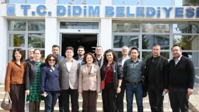 Didim Belediyesi'nde bayramlaşma programı düzenlendi. Bayramların toplumsal dayanışmayı güçlendiren özel