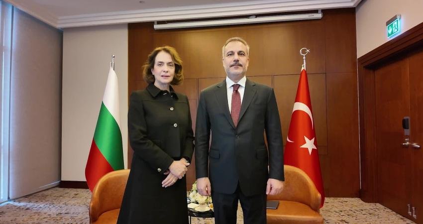 Dışişleri Bakanı Hakan Fidan, Bulgaristan Dışişleri Bakanı Nadezhda Neynski ile