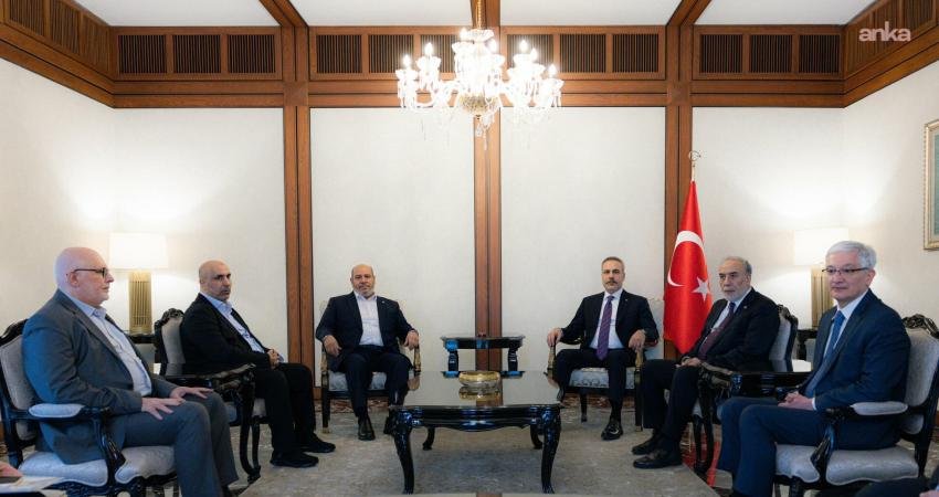 Dışişleri Bakanı Fidan, Hamas heyetiyle Ankara’da görüştü Dışişleri Bakanı Hakan Fidan, Hamas Siyasi Büro Üyesi Halil Hayye