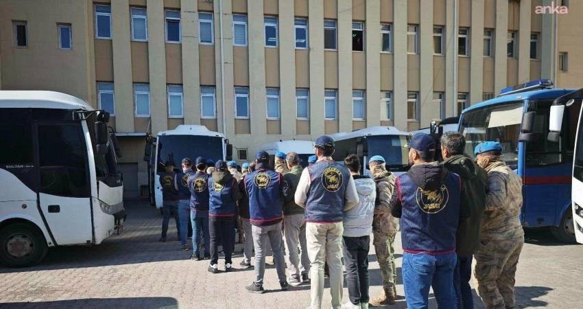 Diyarbakır’da Jandarma Suç Araştırma Timleri, düzenledikleri çalışma sonucu çeşitli suçlardan