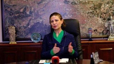 Eskişehir Büyükşehir Belediye (EBB) Başkanı Ayşe Ünlüce, İstanbul Büyükşehir Belediye (İBB)