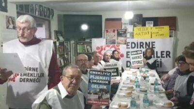 Edirne'de emekliler iftarda bir araya geldi. Edirne Emekliler Derneği tarafından