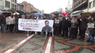 Edirne'de çalışan gazeteciler BirGün gazetesi muhabiri İsmail Arı’nın tutuklanmasını protesto