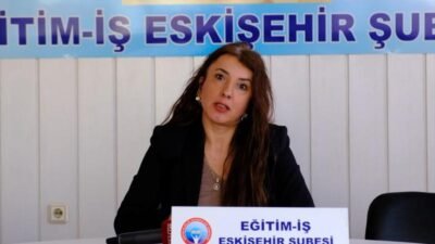 Eğitim İş Eskişehir Şube Başkanı Fadime Arslan, Karaman'daki bir okulda