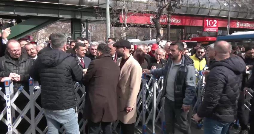 Eğitim sendikaları, İstanbul’da öğrenci tarafından öldürülen öğretmen Fatma Nur Çelik