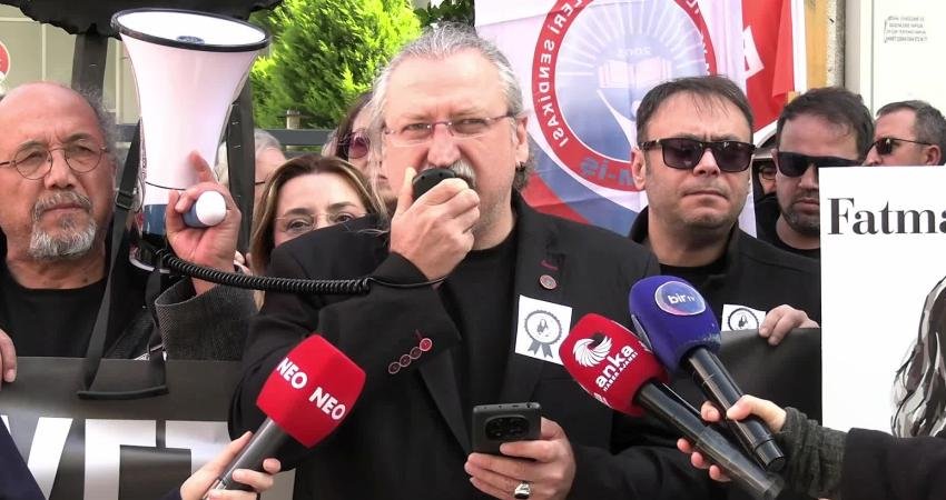 Eğitimcilerden Fatma Nur öğretmen için ‘sessiz protesto’ Eğitim İş İzmir Şubeleri, İstanbul’da öğretmen Fatma Nur Çelik’in öldürülmesini