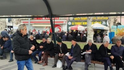 Elazığ Halk Ekmek büfelerinde normalde 10 lira olan ekmek, ramazan ayı boyunca