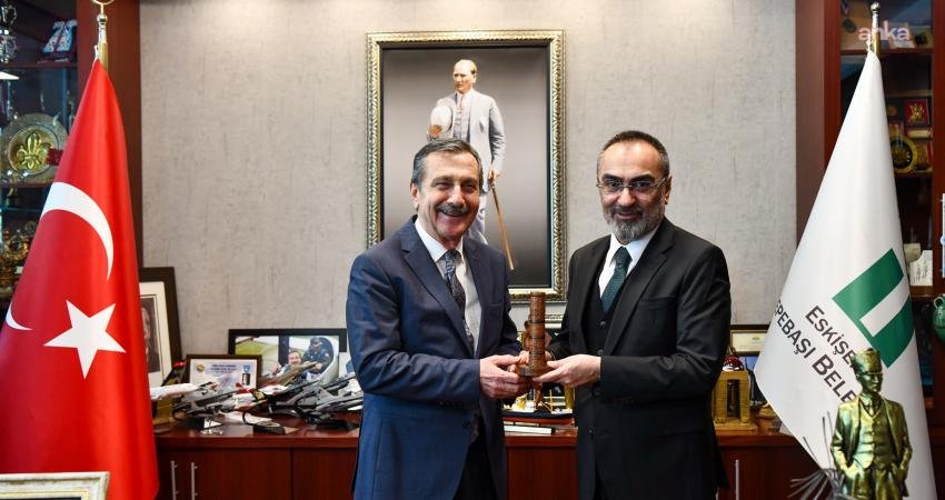 Tepebaşı Belediyesi’nin almış olduğu Avrupa Yönetişim Mükemmelliği Markası (ELoGE) ödülü,