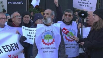 Tüm Emekliler Sendikası’nın çağrısıyla Kadıköy Söğütlüçeşme’de bir araya gelen emekliler,