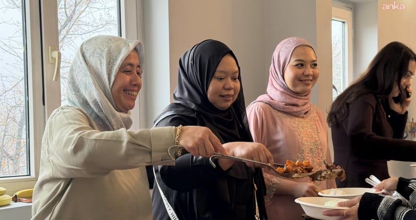 Endonezya’nın Ankara Büyükelçiliği'nde, Ramazan Bayramı dolayısıyla kutlama etkinliği düzenlendi. Büyükelçilik