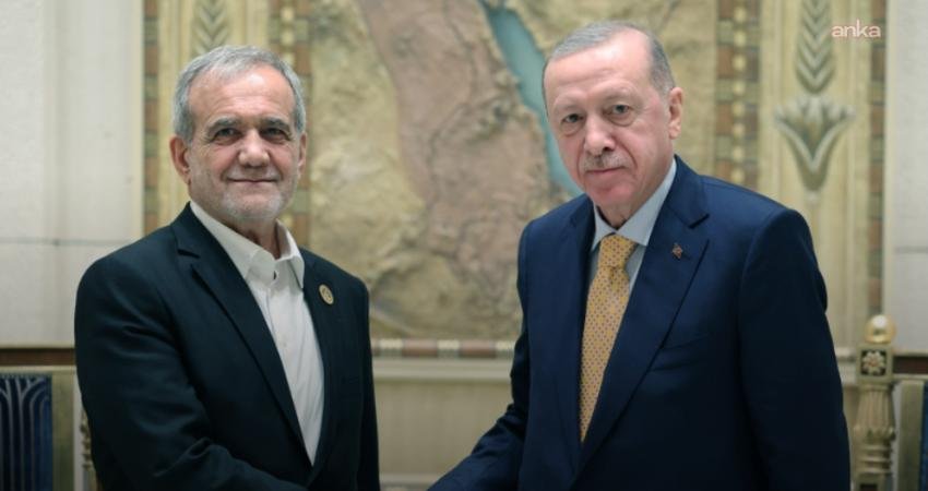 Cumhurbaşkanı Recep Tayyip Erdoğan, İran Cumhurbaşkanı Mesud Pezeşkiyan ile bir