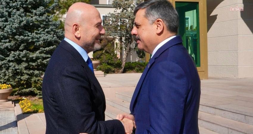 Eski İçişleri Bakanı Soylu’dan Mustafa Çiftçi’ye ziyaret Eski İçişleri Bakanı ve AK Parti İstanbul Milletvekili Süleyman Soylu,