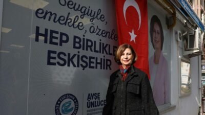 Eskişehir Büyükşehir Belediye Başkanı Ayşe Ünlüce, Büyükşehir Belediyesi bünyesinde faaliyet