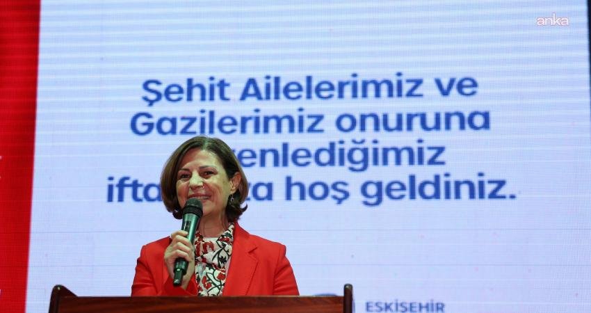 Eskişehir Büyükşehir Belediye (EBB) Başkanı Ayşe Ünlüce, gaziler ve şehit