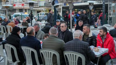 Ahi-Kent Lokantası’nda düzenlenen iftar programı, Ramazan ayının birlik ve beraberlik