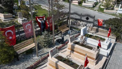 Etimesgut Belediyesi, Ramazan Bayramı öncesi mezarlıklarda kapsamlı temizlik ve bakım