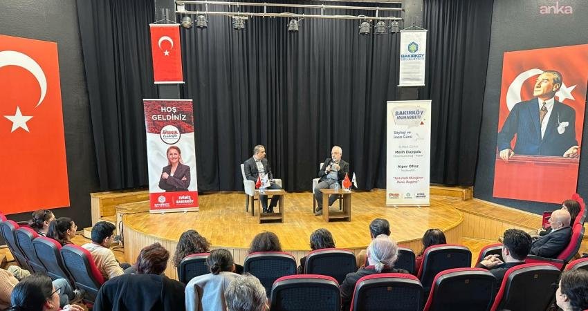 Etnomüzikolog ve yazar Duygulu, Bakırköylülere “Türk Halk Müziğinin Dünü, Bugünü”nü anlattı Bakırköy Belediyesi tarafından düzenlenen "Bakırköy Muhabbeti" etkinlikleri kapsamında etnomüzikolog ve
