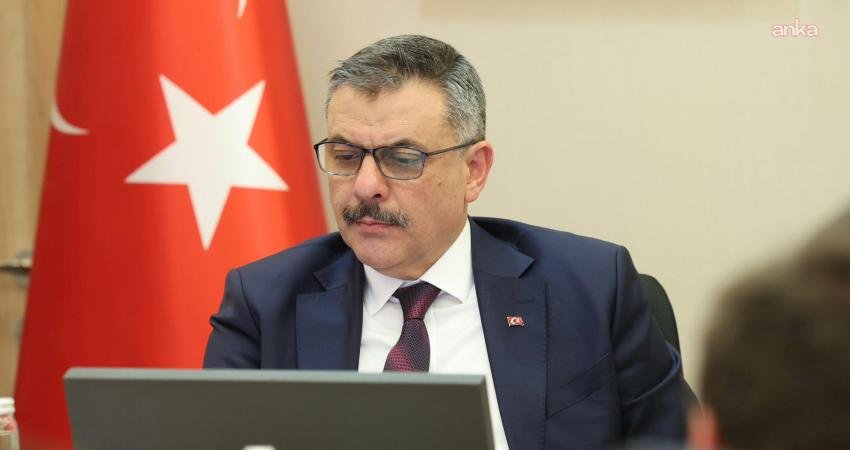 Fatih’te iki bina çöktü… İçişleri Bakanı Çiftçi, İstanbul Valisi Gül’den olaya ilişkin bilgi aldı İçişleri Bakanı Mustafa Çiftçi, İstanbul Valisi Davut Gül'den Fatih'te iki