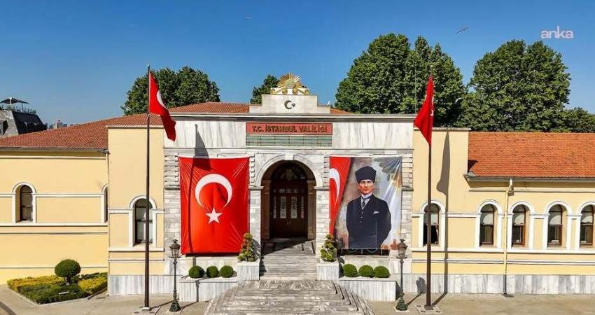 Fatih’te iki bina çöktü… İstanbul Valiliği: Enkaz altında kaldığı düşünülen 5 kişiden 3’ü kurtarıldı, 2 kişiyi arama kurtarma çalışmaları devam ediyor İstanbul Valiliği, Fatih’te ilk belirlemelere göre doğalgaz kaynaklı olduğu düşünülen